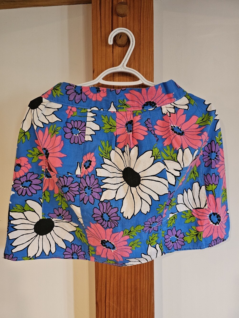 MCM Flower Power Blue Floral Kitchen